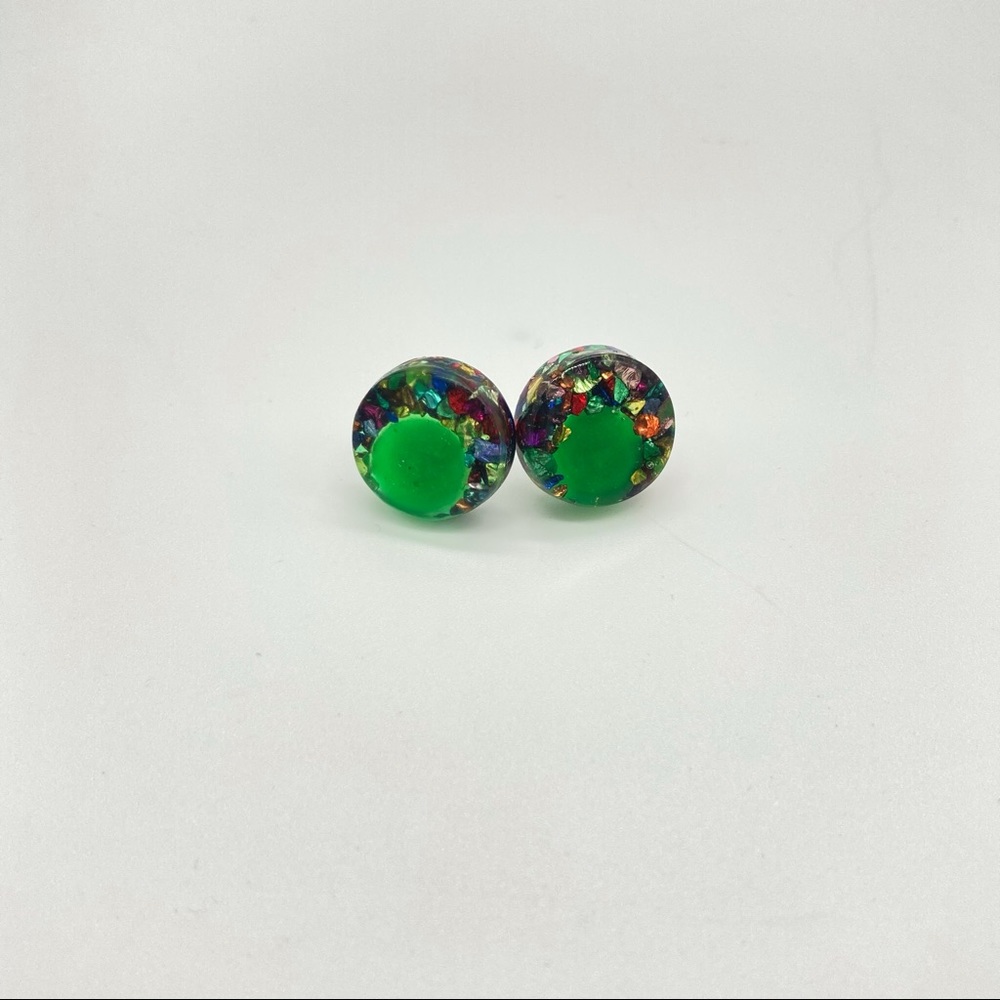 Handmade Green studs - Picture 4 of 7